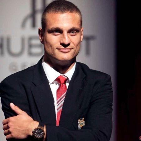 Nemanja Vidic Net worth