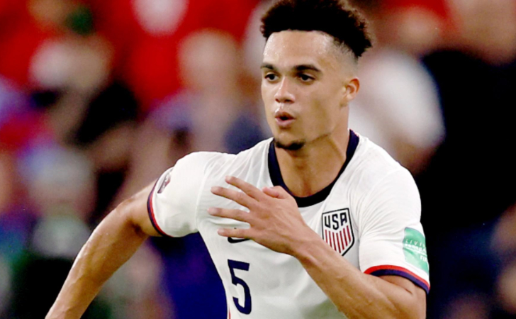 Antonee Robinson Bio