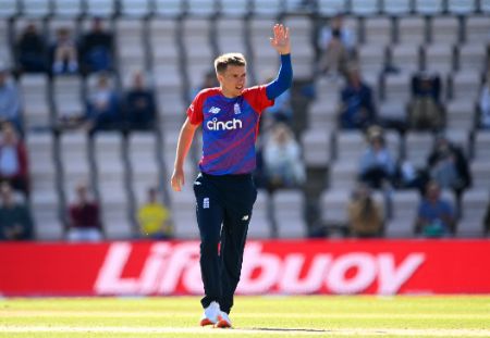 Sam Curran bio