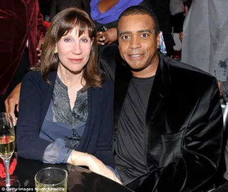 Ahmad Rashad spouse