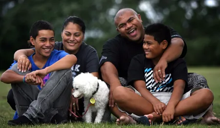 david tua with his wife helen tua and his sons kaynan and klein tua 