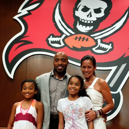 claudia baber with ronde barber and her daughters yammile and justyce barber