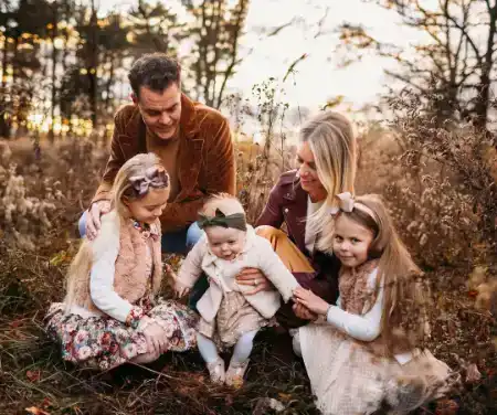 jasmiina nikkila with her husband tuukka rask and her three daughter vivien, livia, and adelie rask