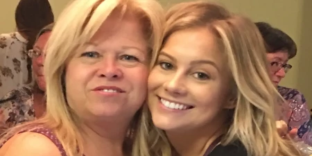 shawn johnson with her mother