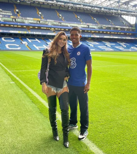 cyrine sabeur and wesley fofana on the soccer ground