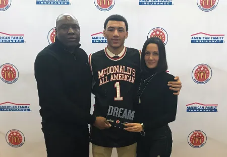 jahvon quinerly with his father and mother