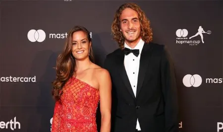 stefanos tsitsipas dating his girlfriend theodora petalas