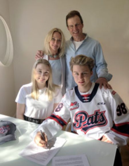 connor bedard with his parents tom and melaine and sister madison bedard