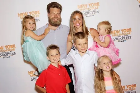 ryan fitzpatrick with his family 