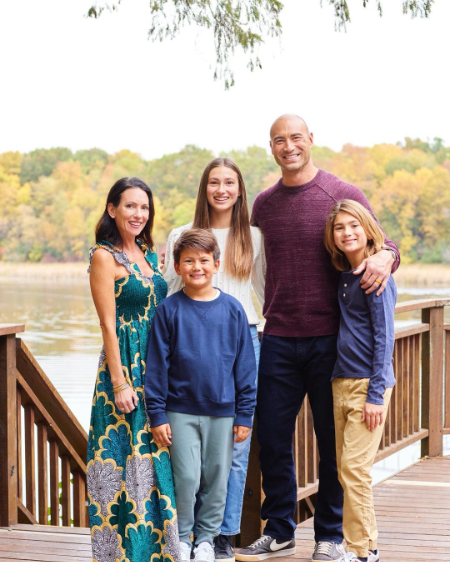 abby leber and ben leber with their three kids, ames, witten, and wells leber 