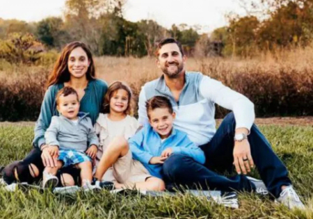 nick sirianni with his family