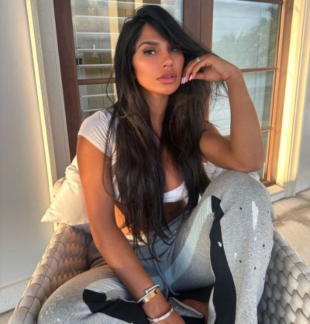 recently, floyd mayweather has dated a model gallienne nabila