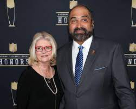 the late franco harris wife name is Dana Dokmanovich