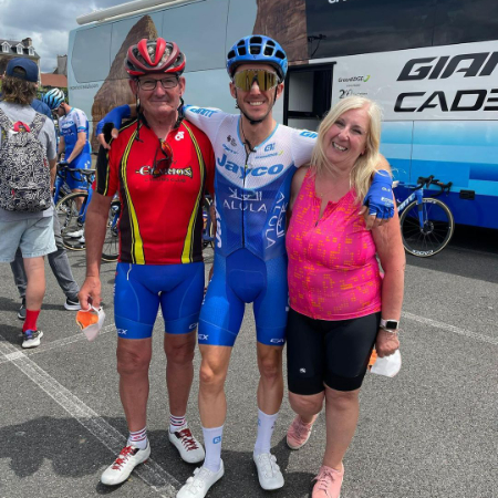 Simon Yates with his Parents