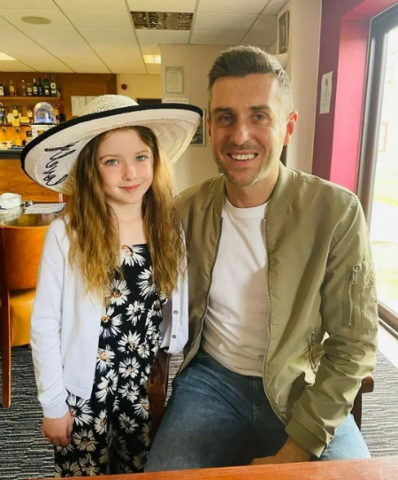 mark selby with his daughter sofia selby